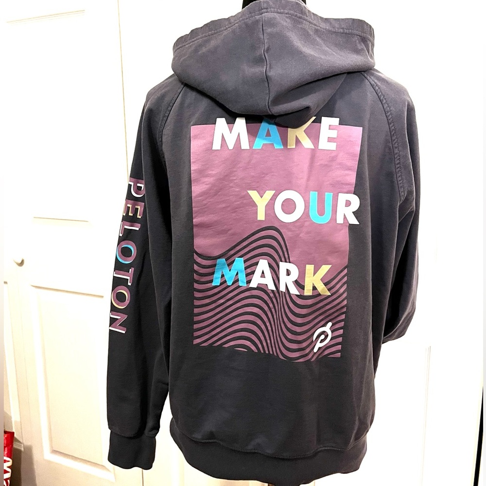 Peloton Recharge 1/4 Zip Hoodie size M - Picture 5 of 10